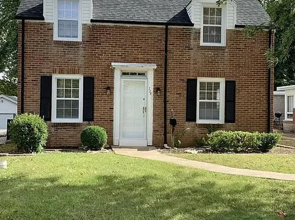 724 N Florissant Rd, Saint Louis, MO 63135