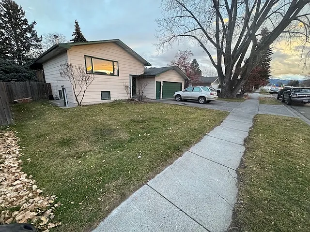 510 North 19th Avenue — Photo 2