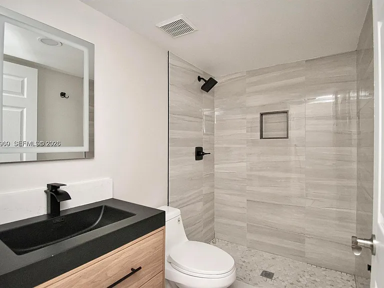 4240 Village Dr #B — Photo 12