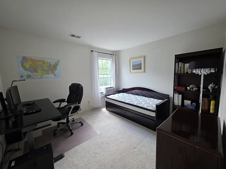 Guest bedroom 3