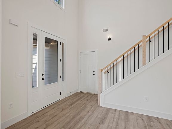 3rd image of 314 Shelton Rd