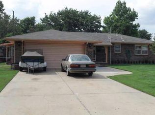 2001 N Sheridan St, Wichita, KS 67203