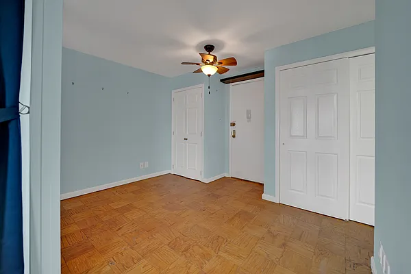 Sold by TwoRealEstate LLC | media 8
