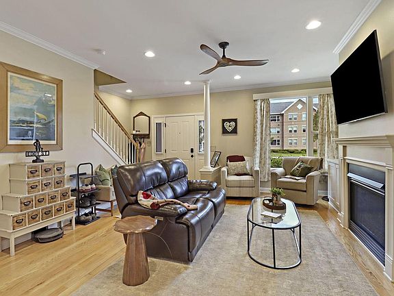 4th image of 413 56th STREET