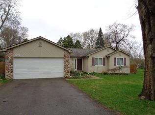 6214 Rowley Blvd, Waterford, MI 48329