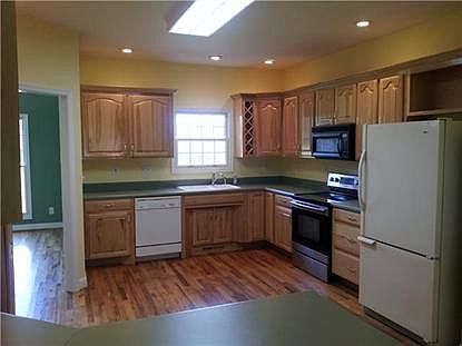3rd image of 114 Lee Hollow Ln