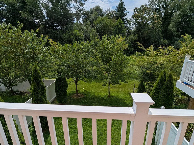 224 Jenny Dr — Photo 13