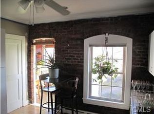 2811 Fairfield Ave APT 6, Bridgeport, CT 06605