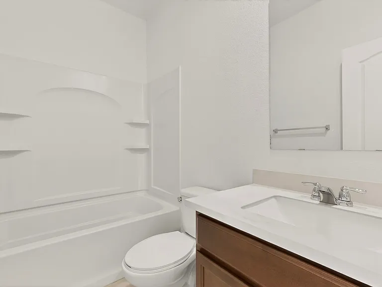 308 Prism Ave SW — Photo 28