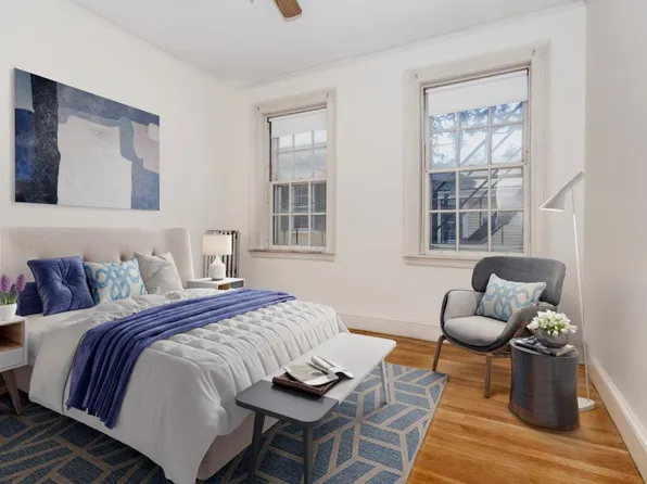 79 Martin St APT 3, Cambridge, MA 02138