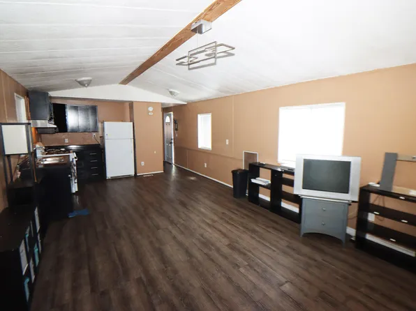 6601 Eucalyptus Dr Spc 323, Bakersfield, CA 93306