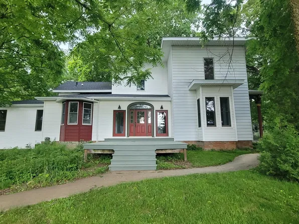 105 E 1st St, Ovid, MI 48866