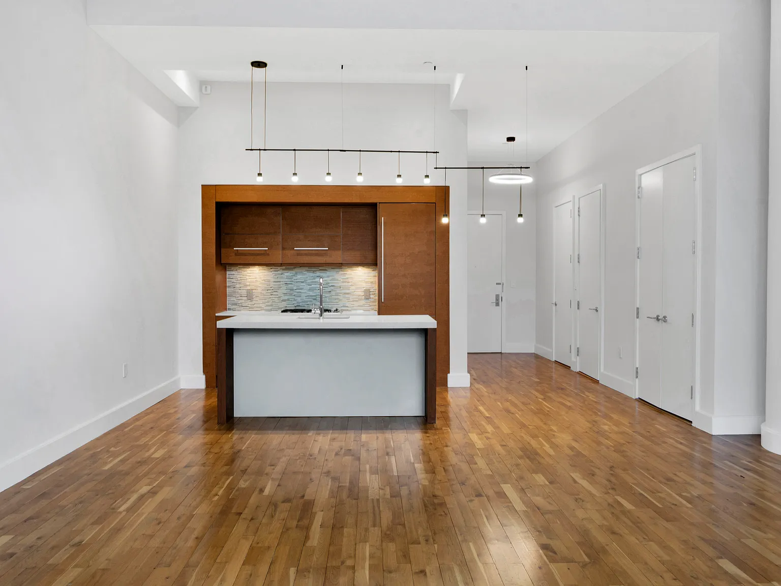 360 Furman Street — Photo 1