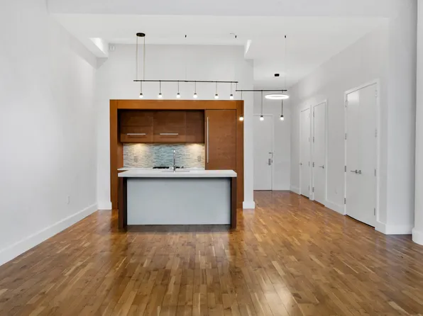 360 Furman St APT 316, Brooklyn, NY 11201