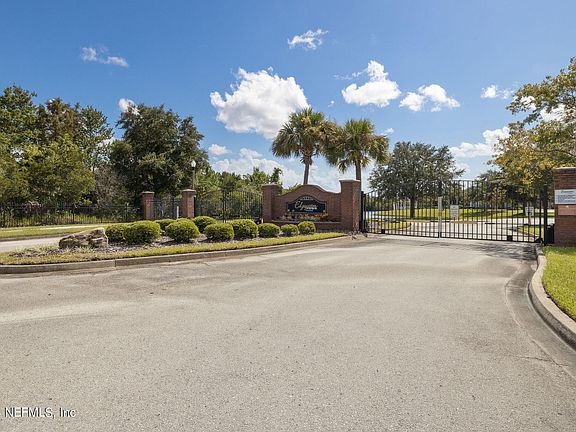 2nd image of 4345 EDGEWATER CROSSING Drive #9-3