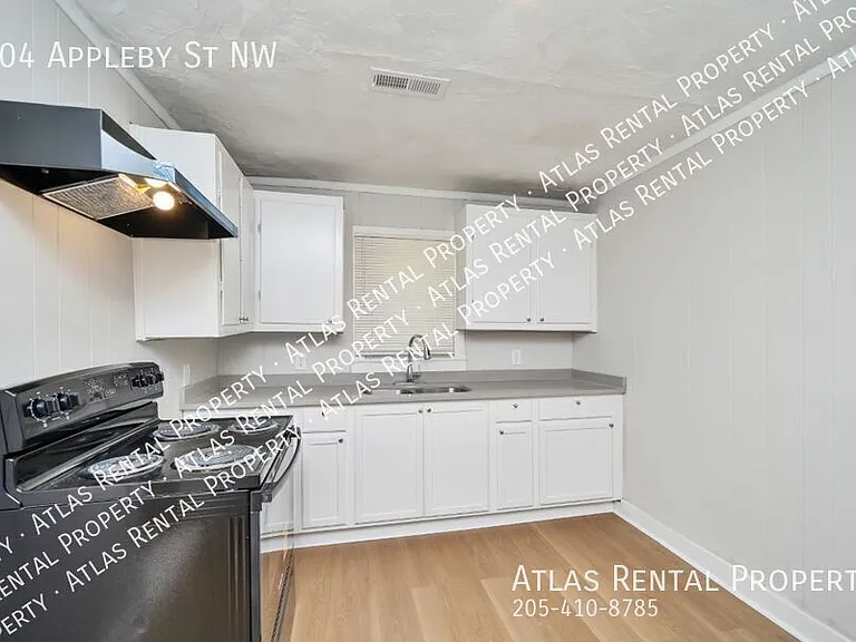 804 Appleby St NW — Photo 12