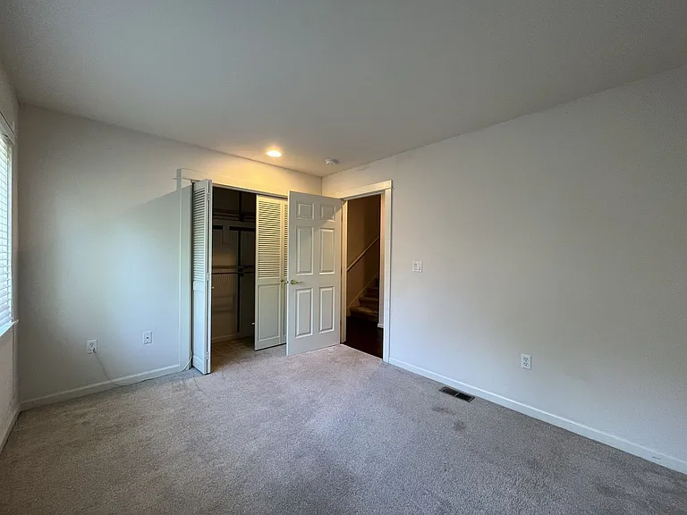 10272 NW Alder Grove Ln — Photo 16