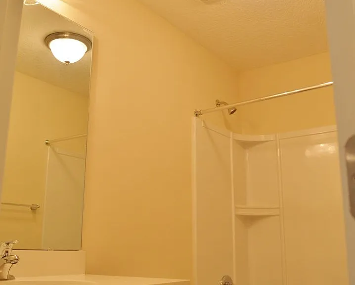 174 Spring Park Ave — Photo 13