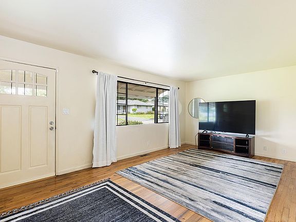 5th image of 1522 Lupine Drive