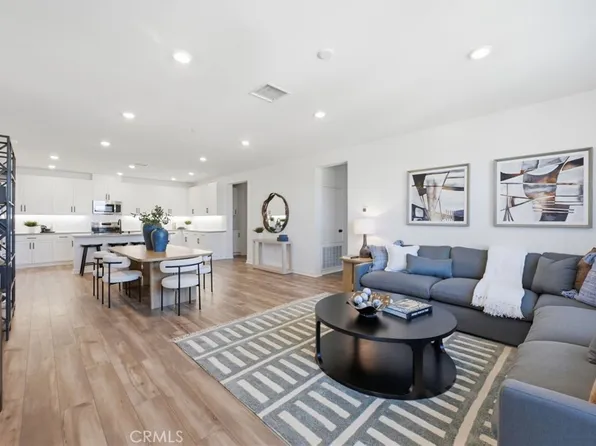 12903 Paradiso Dr #301, Eastvale, CA 92880