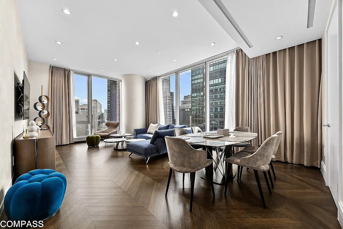 217 W 57th St APT 36D photo 1