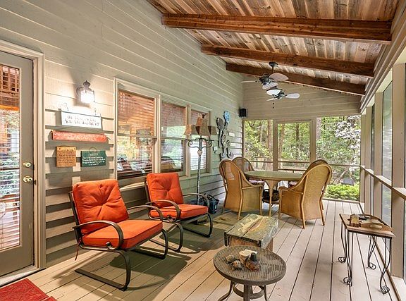 21st image of 61 River Bend Ct