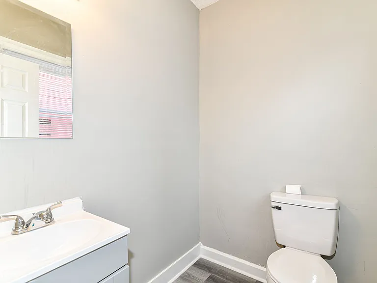3043 Broadway St — Photo 18