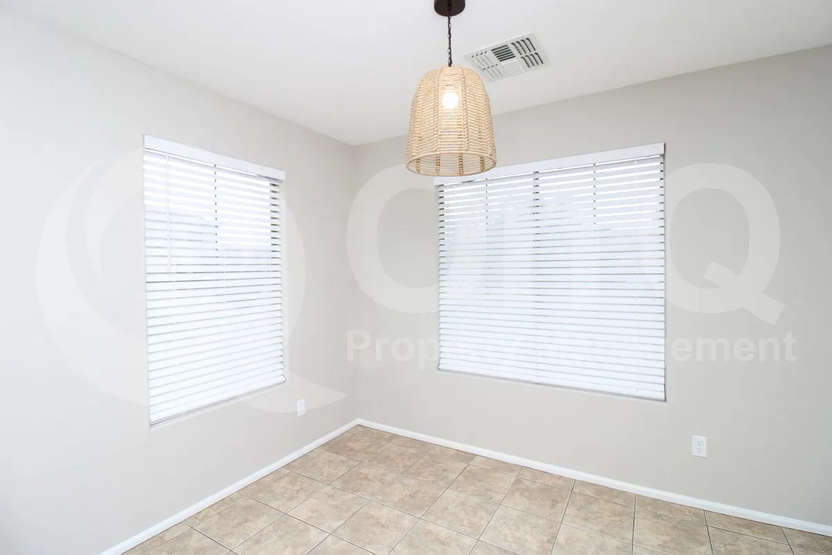 3 bed, 2.0 bath, 1277 sqft, $1,650 — Photo 4