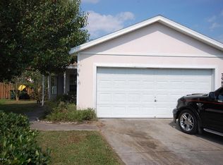 7983 Cherry Blossom Dr N, Jacksonville, FL 32216