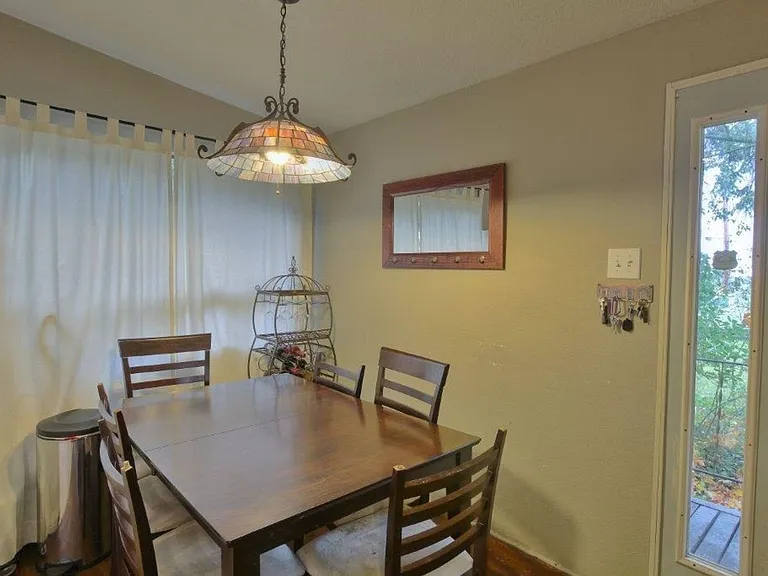 14026 SE 37th St — Photo 3