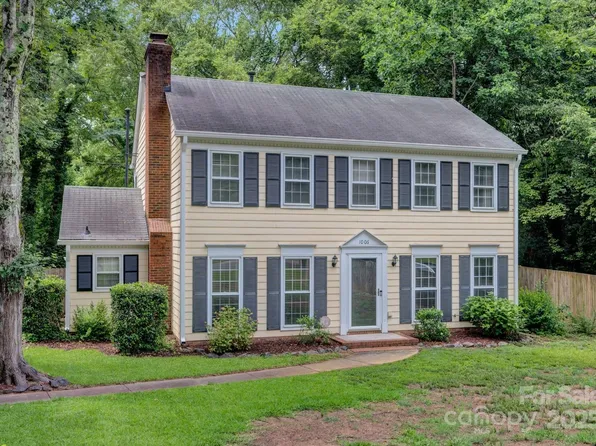 1006 Covewood Ct, Charlotte, NC 28270