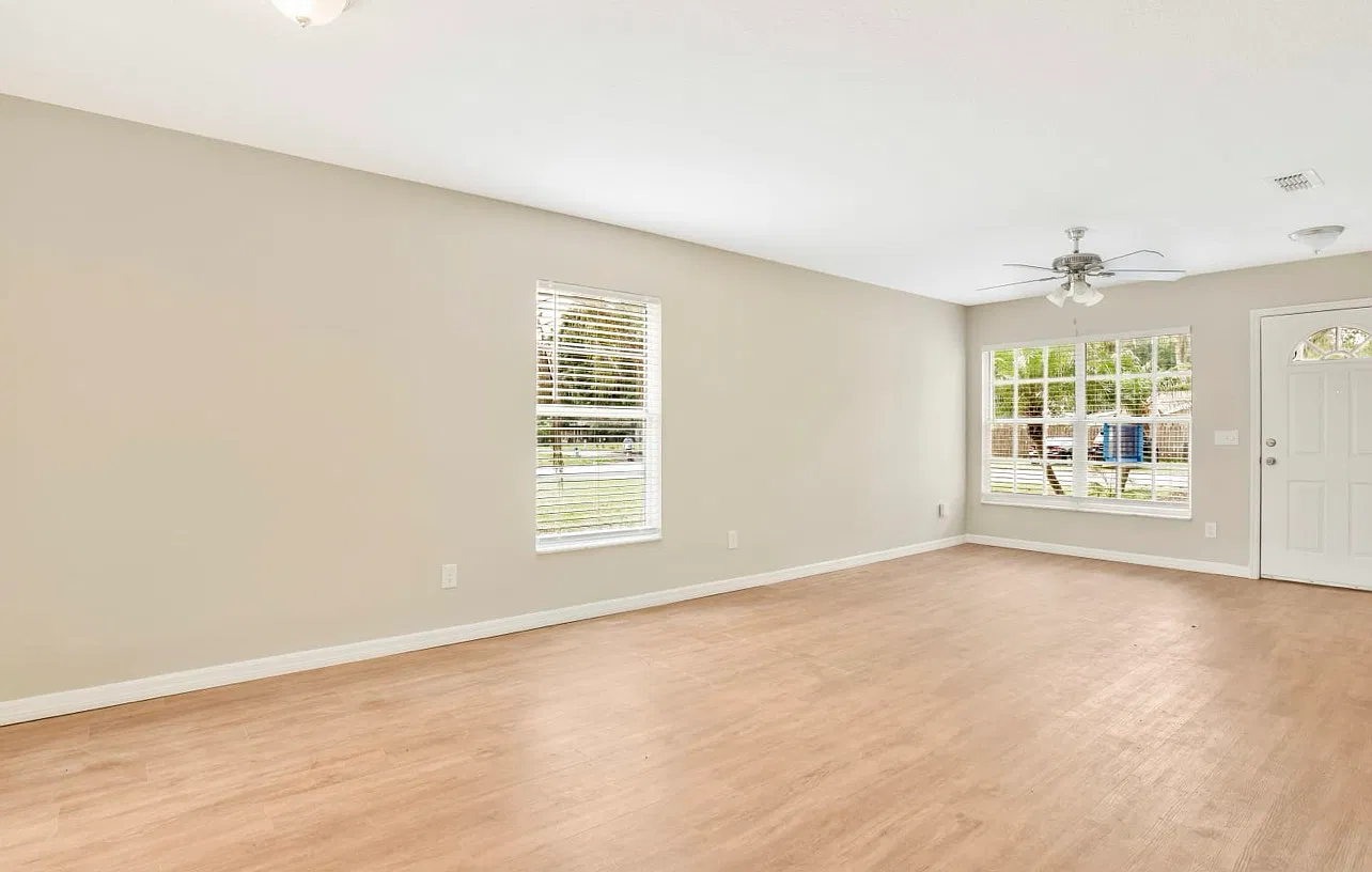 3 bed, 2.5 bath, 12750 sqft, $1,550 — Photo 4