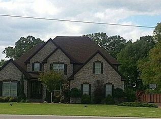 15 Middle School Rd., Medina, TN 38355