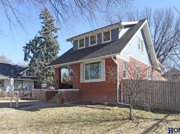744 S 32nd St, Lincoln, NE 68510