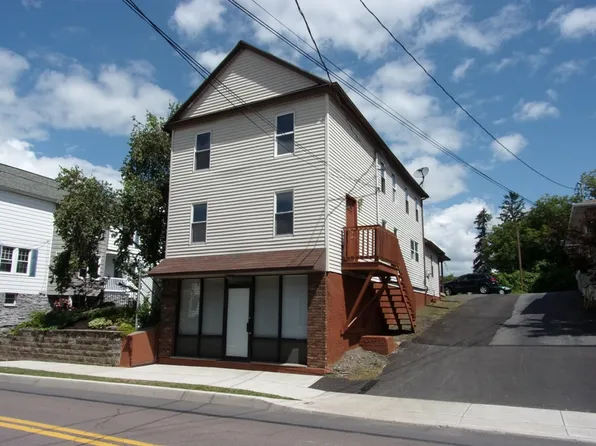 80 W Carey St, Plains, PA 18705