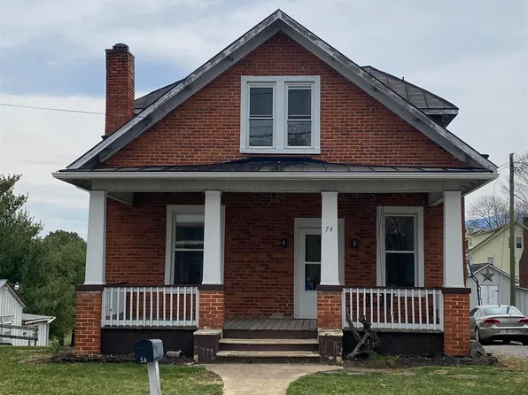 74 Main St, Greenville, VA 24440