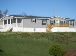 37 Nottingham Dr, Belle Vernon, PA 15012