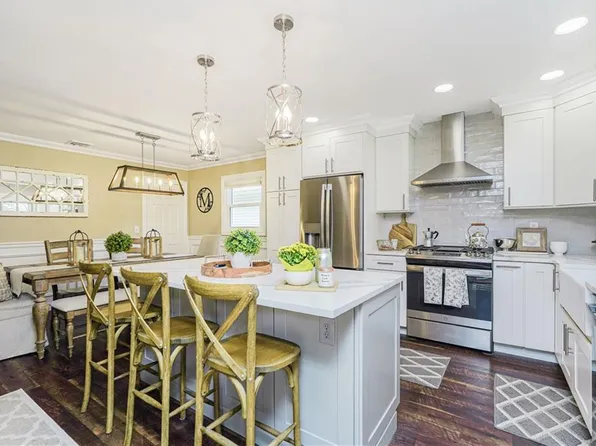 381 Burgher Avenue image 11 of 41