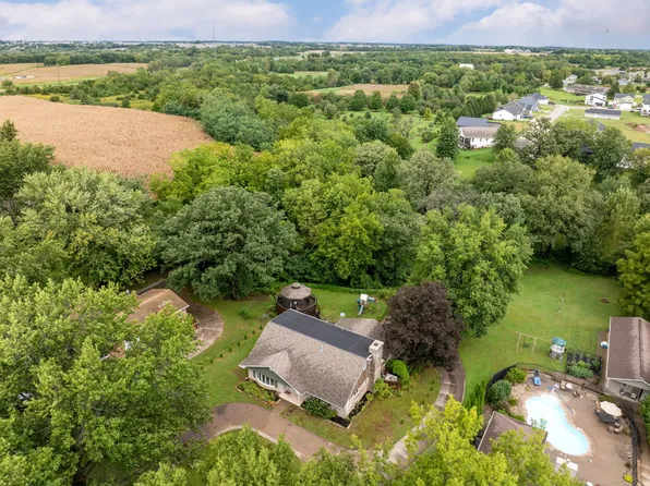 3120 Allen St, Muscatine, IA 52761