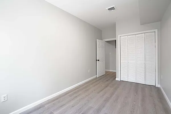 Rented by Compass | media 6