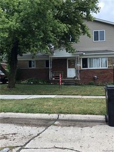 28300 Garfield St, Roseville, MI, 48066