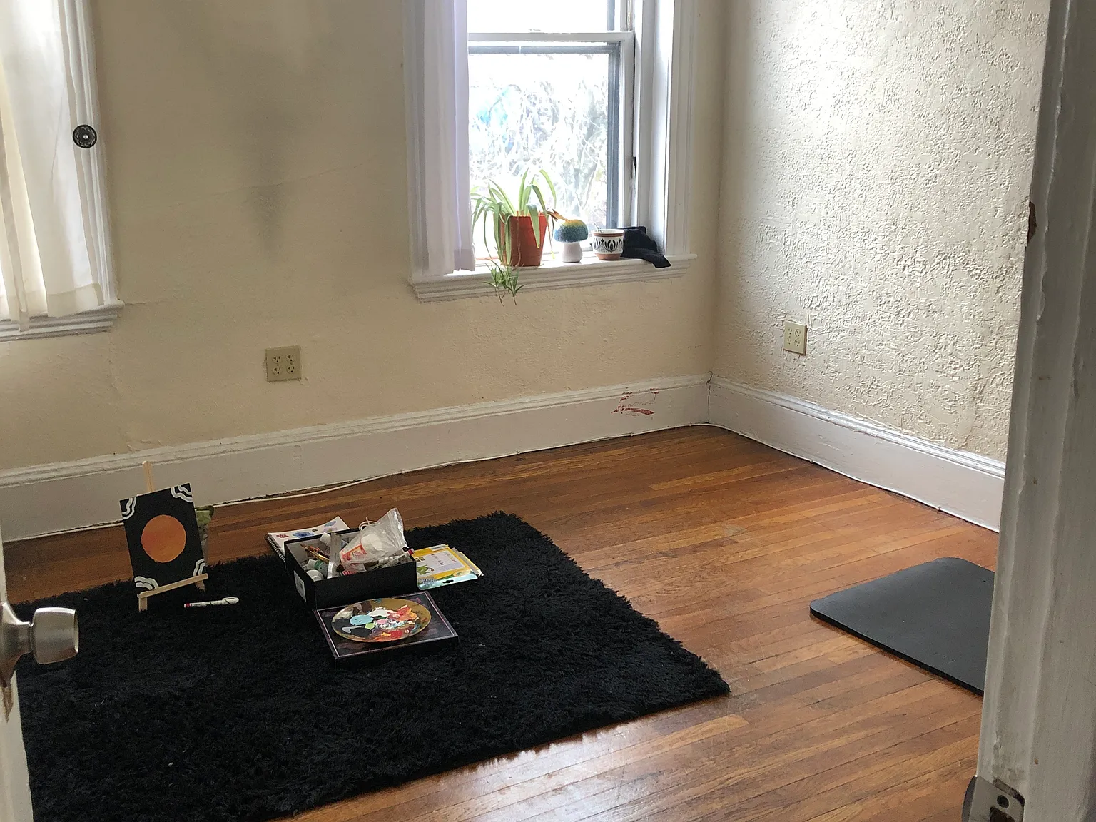 3 bed, 900 sqft, $4,800 — Photo 4