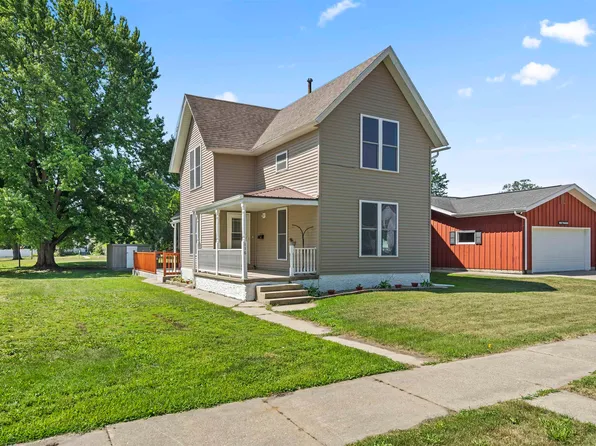 116 W Howard St, Manchester, IA 52057