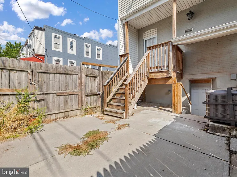 1713 E Lafayette Ave — Photo 29