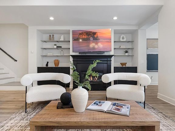 5th image of 2124 Historic Decatur Rd