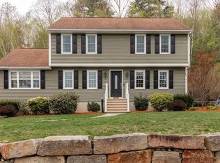 60 Overlook Dr, Tewksbury, MA 01876