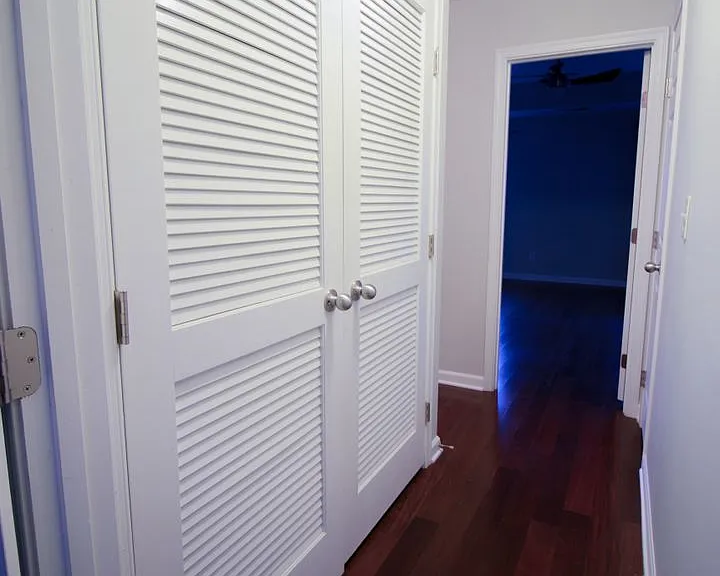 264 W Bland St — Photo 16