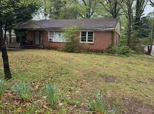 2667 Plantation Dr, East Pt, GA 30344