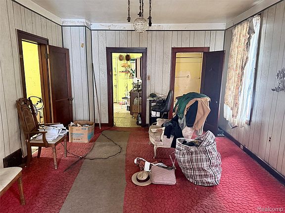 4th image of 4475 Field St