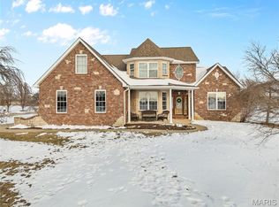 714 Longhi Rd, Collinsville, IL 62234